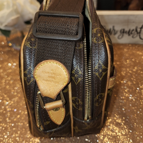 Authentic!! Louis Vuitton Reporter PM - Picture 5 of 8